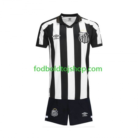 Santos FC Børn Udebane Fodboldsæt 2026-27 S/S (+ Korte bukser) Santos FC Børn Udebane Fodboldsæt 2026-27 S/S (+ Korte bukser)